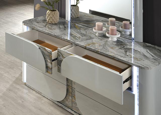 Cleburne Dresser - Image 3