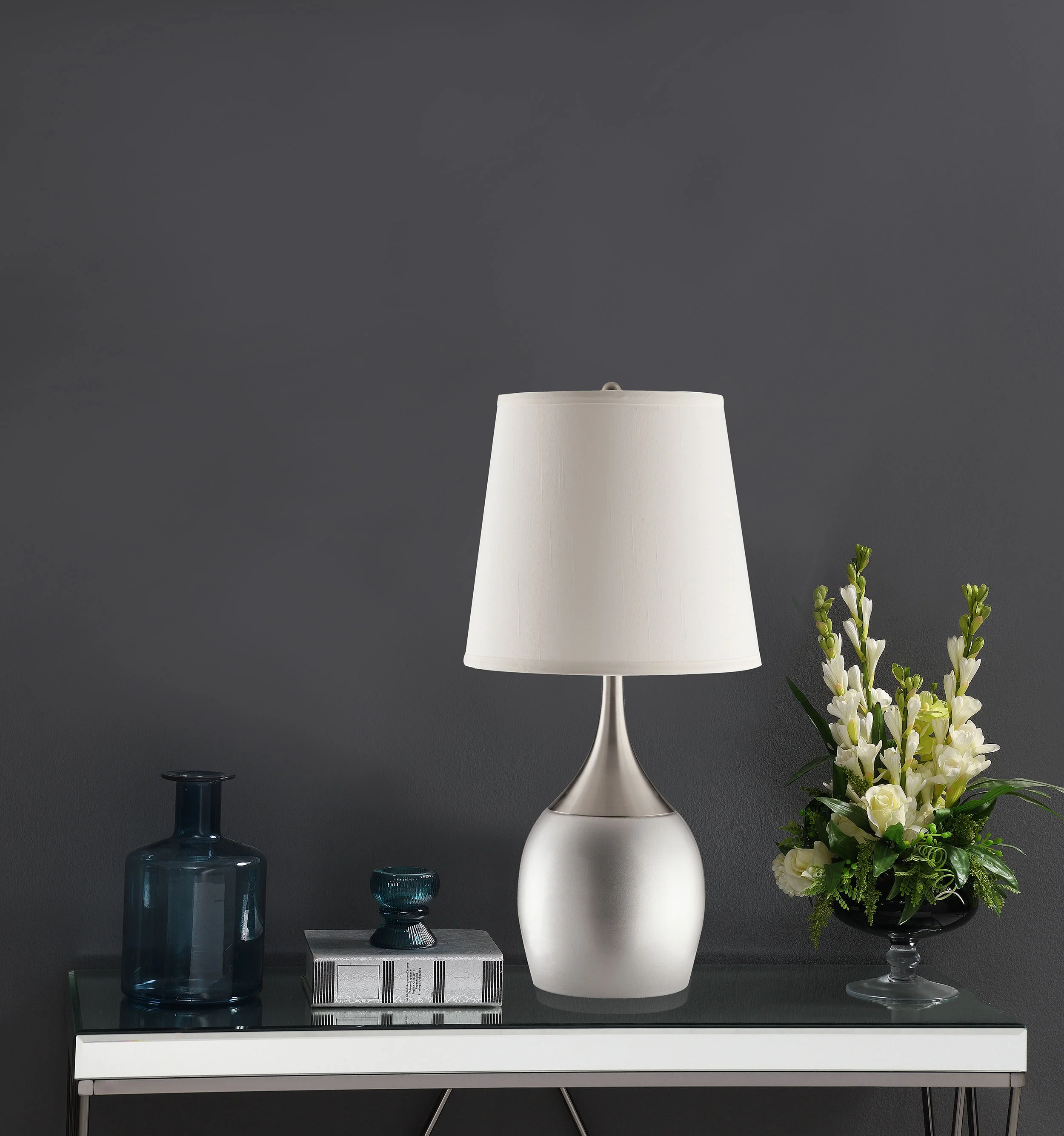 Tenya Table Lamp Set - Image 2