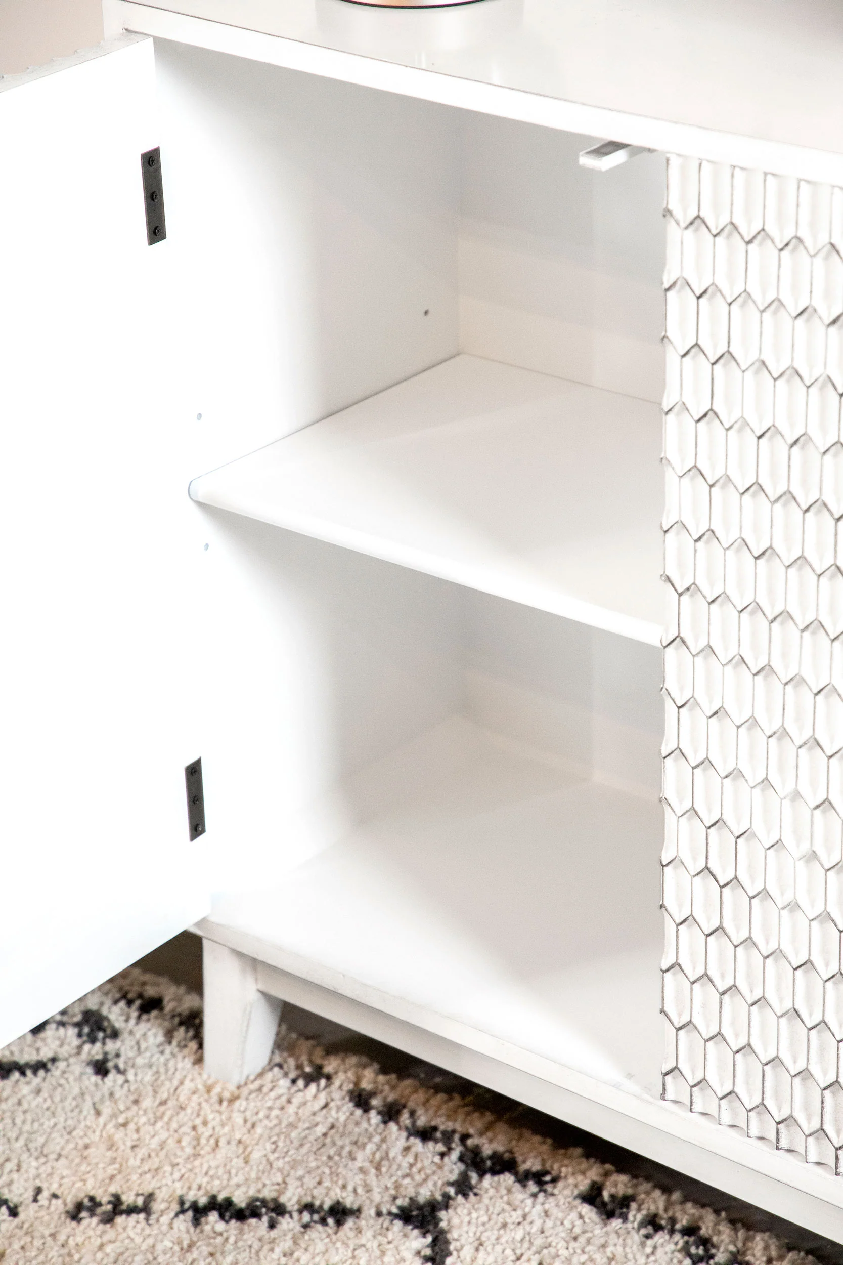 Gambon Accent Cabinet - Image 11