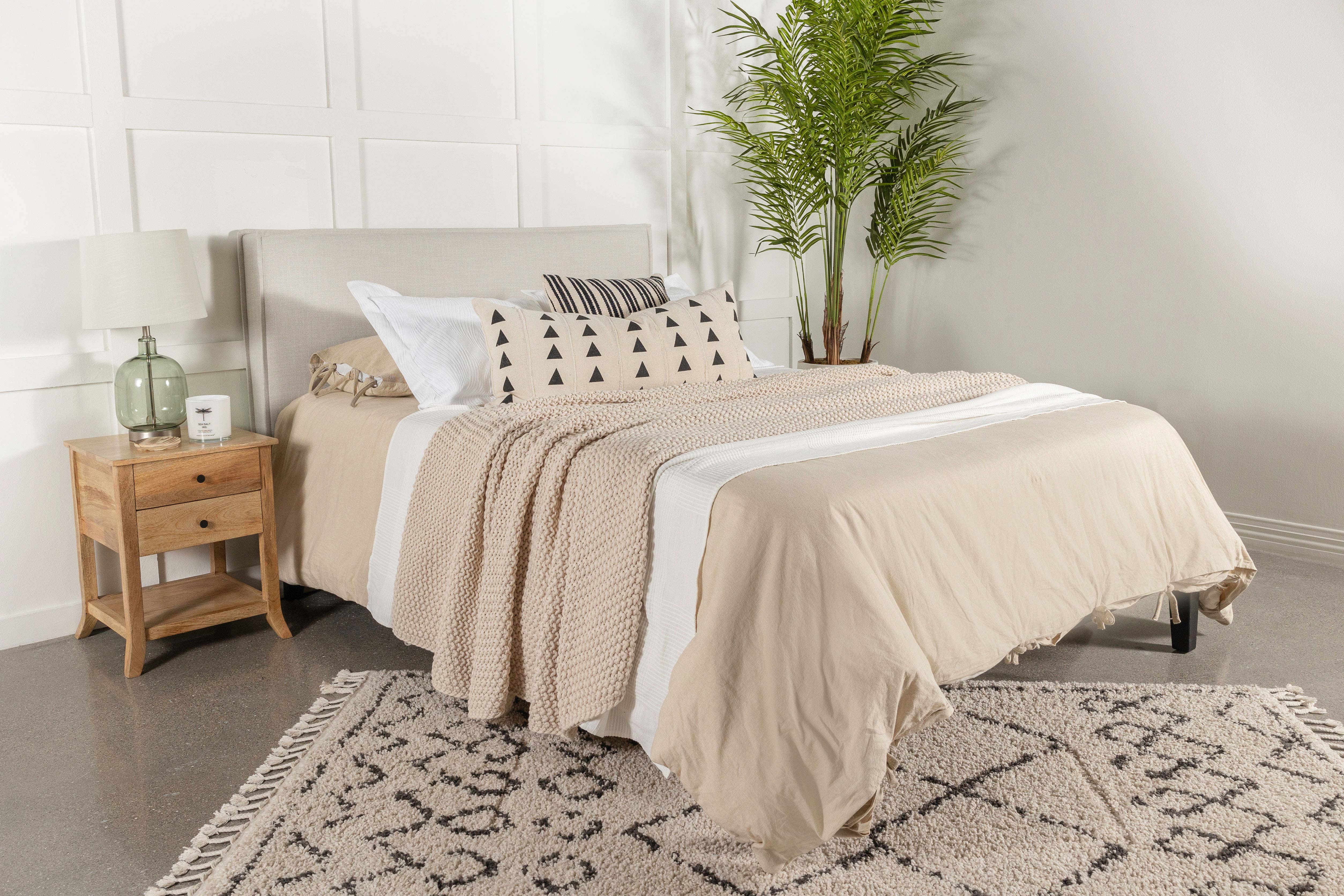 Izzy Queen Headboard - Image 10