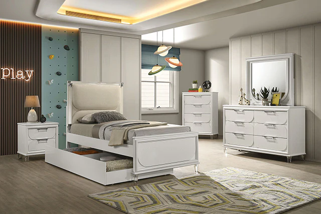 Lareina Bedroom Set - Image 4