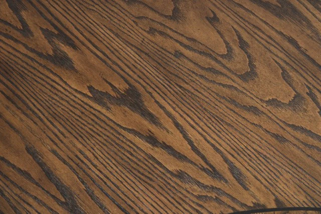 Leovanni Dining Table - Image 8