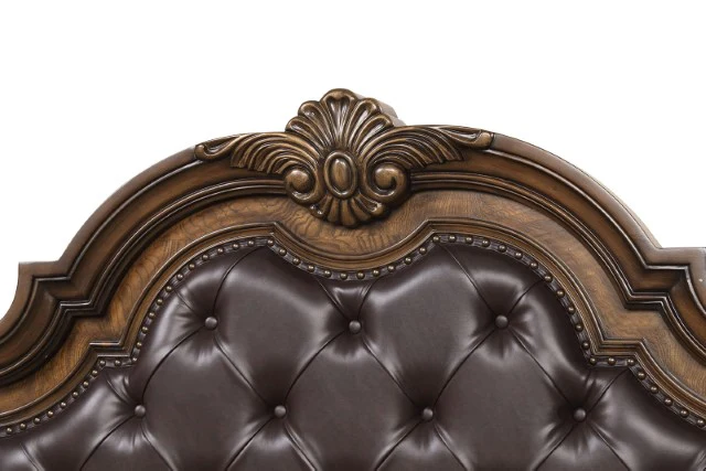 Leovanni E.King & Queen Bed - Image 7