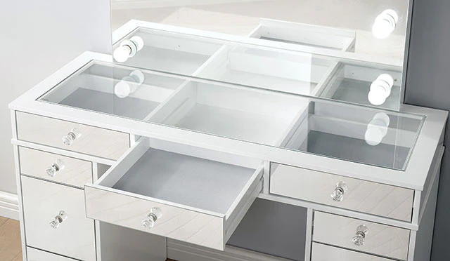 Margret Vanity Set - Image 3