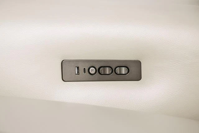 Phineas Power Loveseat - Image 12