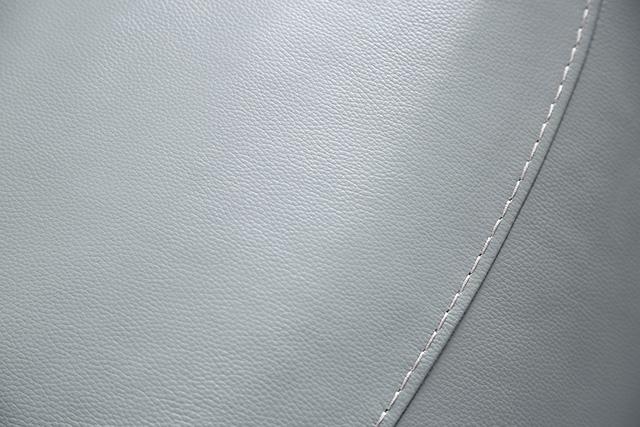 Phineas Power Loveseat - Image 4